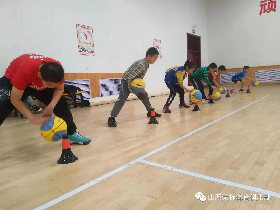 老年篮球爱好者如何安全参与比赛_2