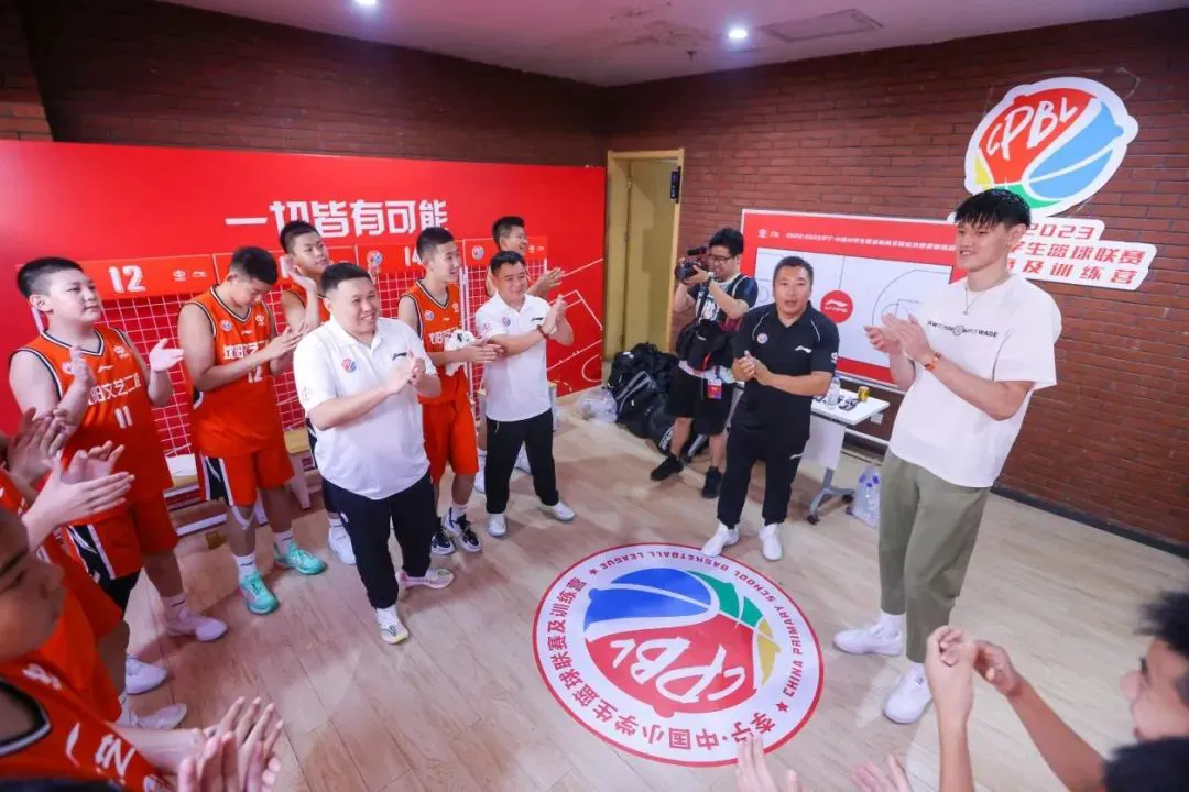 初中篮球战术一周训练计划_1